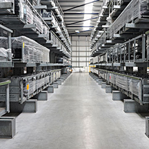 金蝶軟件不僅管物料，還提供金蝶在線(xiàn)會(huì)計(jì)、金蝶kis云專(zhuān)業(yè)版、金蝶進(jìn)銷(xiāo)存軟件、金蝶在線(xiàn)進(jìn)銷(xiāo)存、金蝶精斗云、財(cái)務(wù)軟件、金蝶云星辰、倉(cāng)庫(kù)管理軟件、金蝶網(wǎng)頁(yè)版產(chǎn)品服務(wù)。